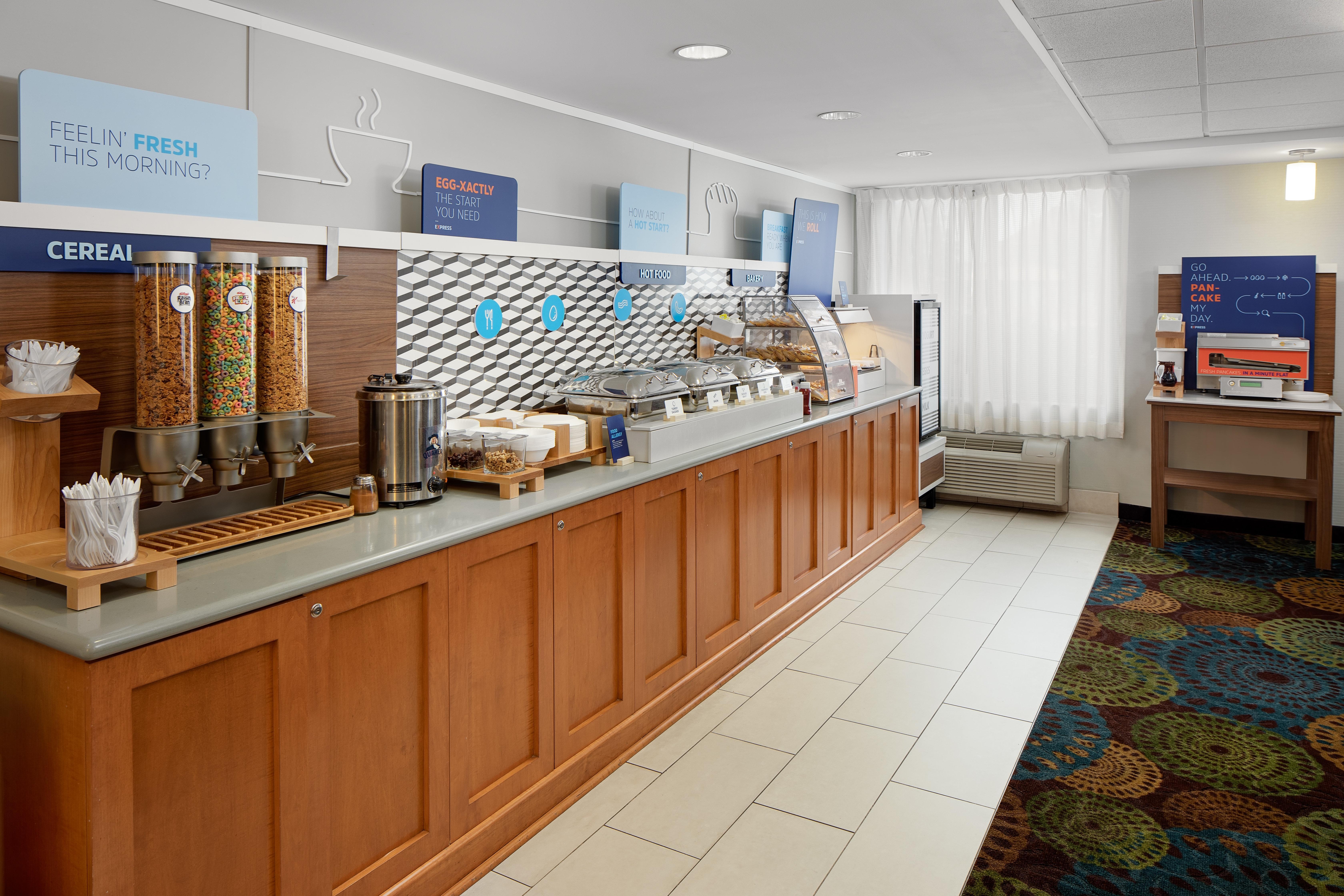 Holiday Inn Express Romulus / Detroit Airport By Ihg Kültér fotó