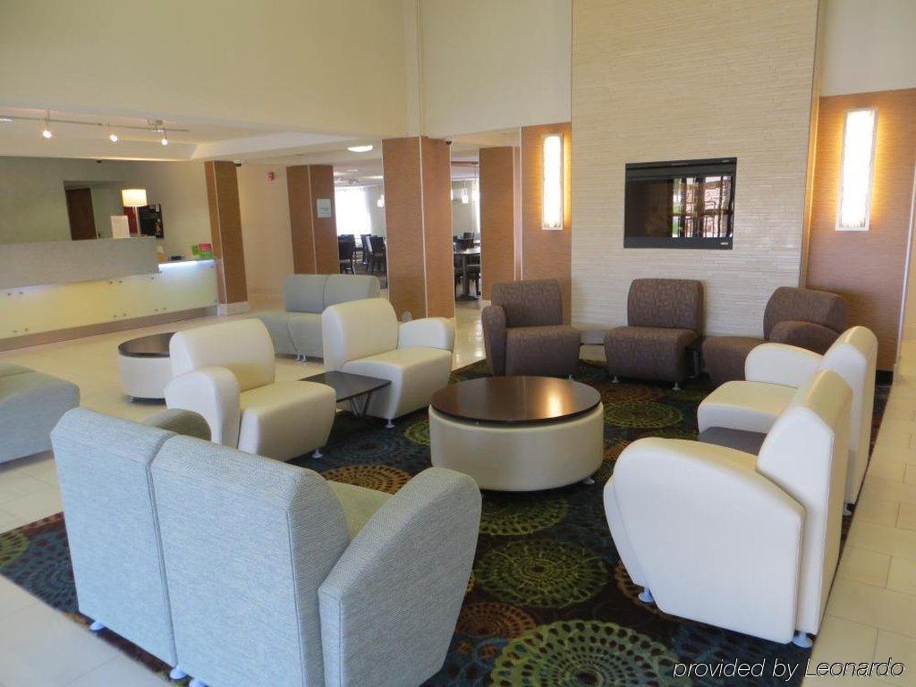 Holiday Inn Express Romulus / Detroit Airport By Ihg Beltér fotó