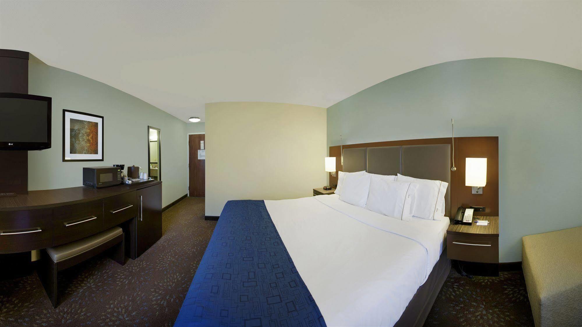 Holiday Inn Express Romulus / Detroit Airport By Ihg Kültér fotó